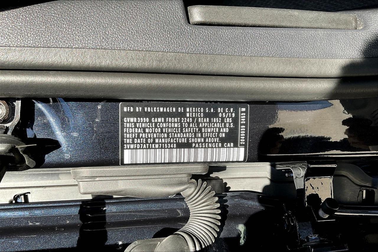 2019 VOLKSWAGEN BEETLE S Houston TX