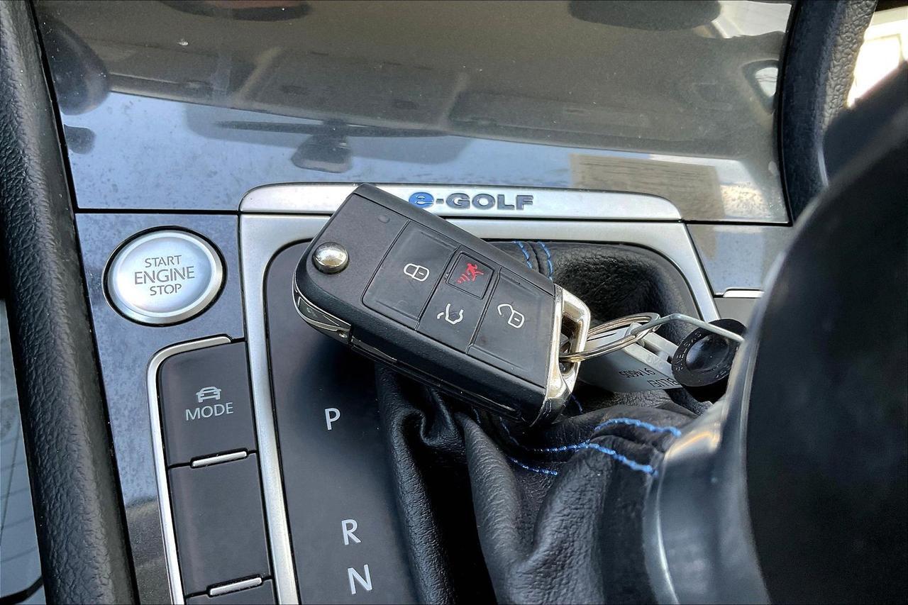 2019 VOLKSWAGEN E-GOLF SE Houston TX