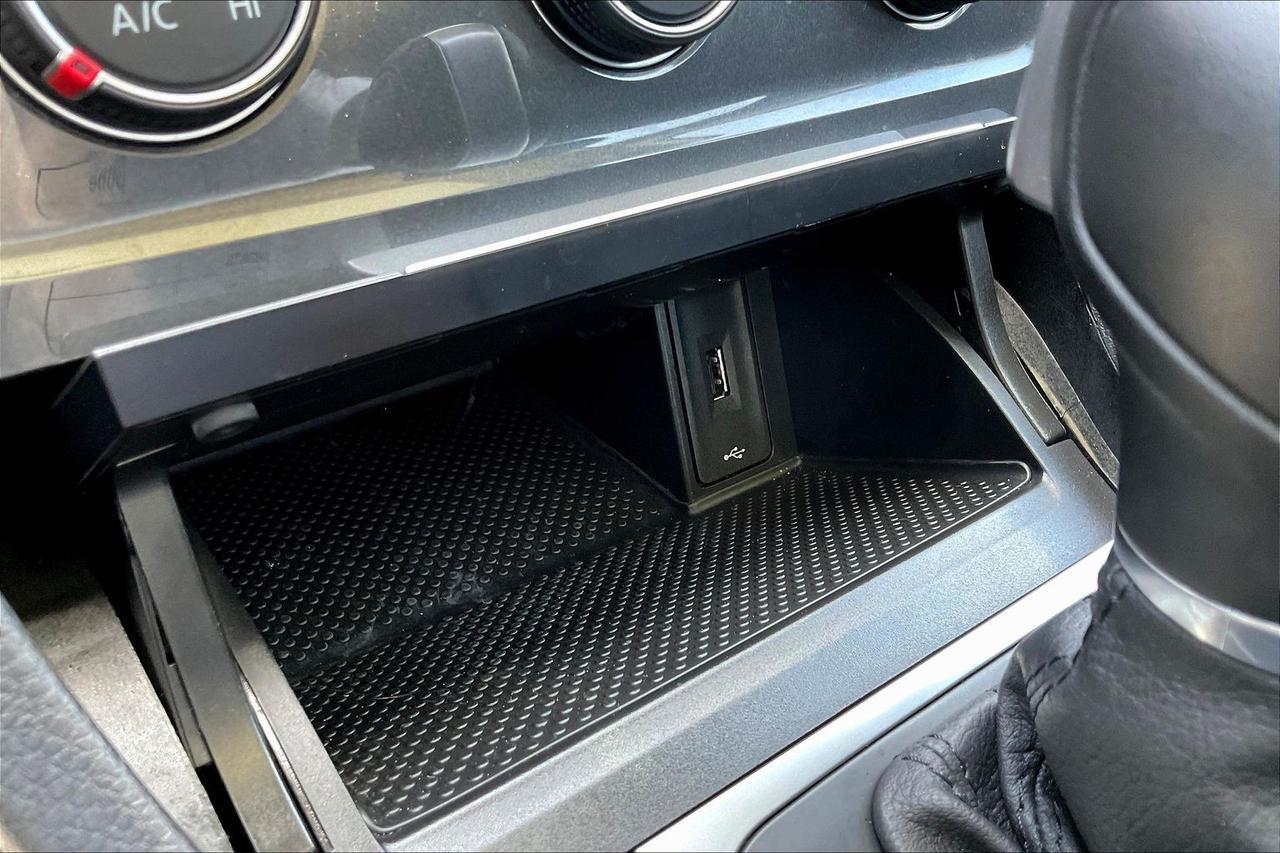 2019 VOLKSWAGEN GOLF S Houston TX