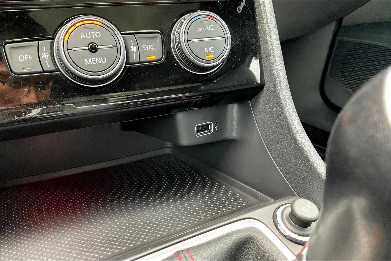 2019 VOLKSWAGEN JETTA GLI Houston TX
