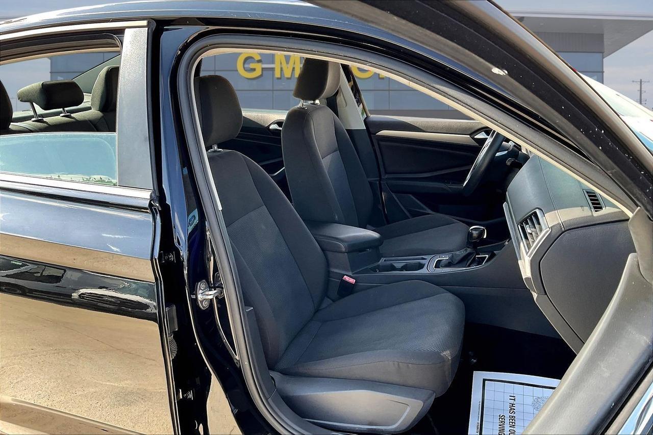 2019 VOLKSWAGEN JETTA S Houston TX