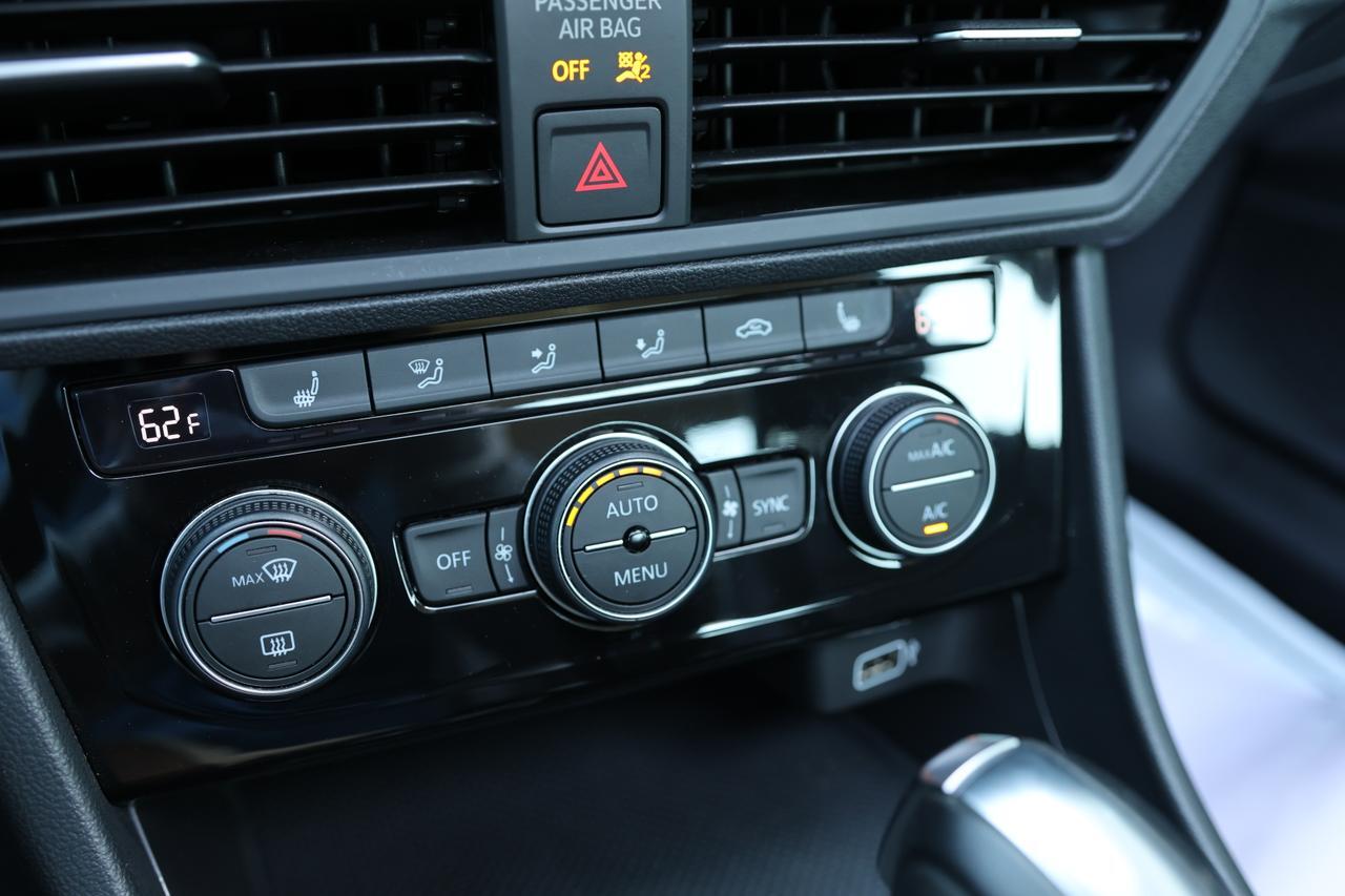 2019 VOLKSWAGEN JETTA SEL Houston TX