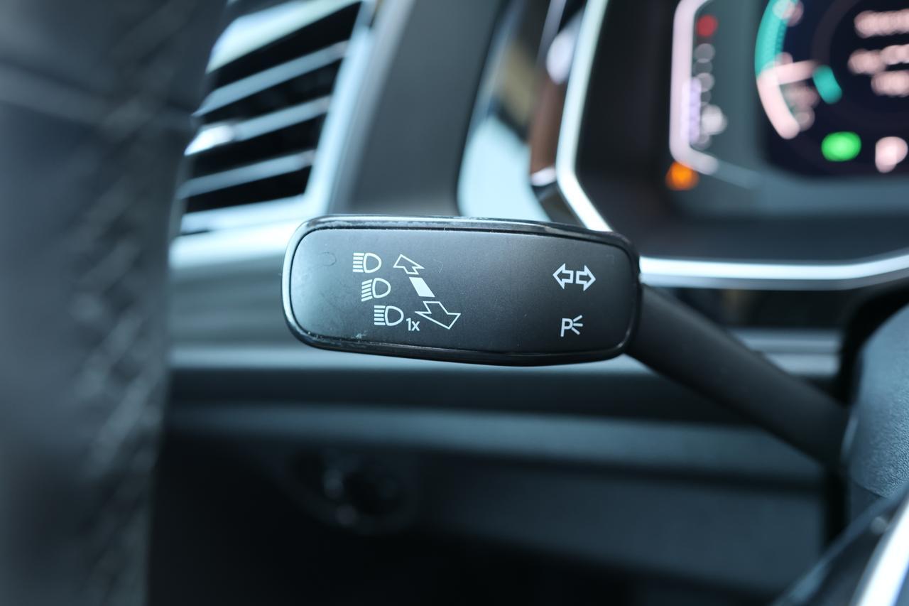 2019 VOLKSWAGEN JETTA SEL Houston TX