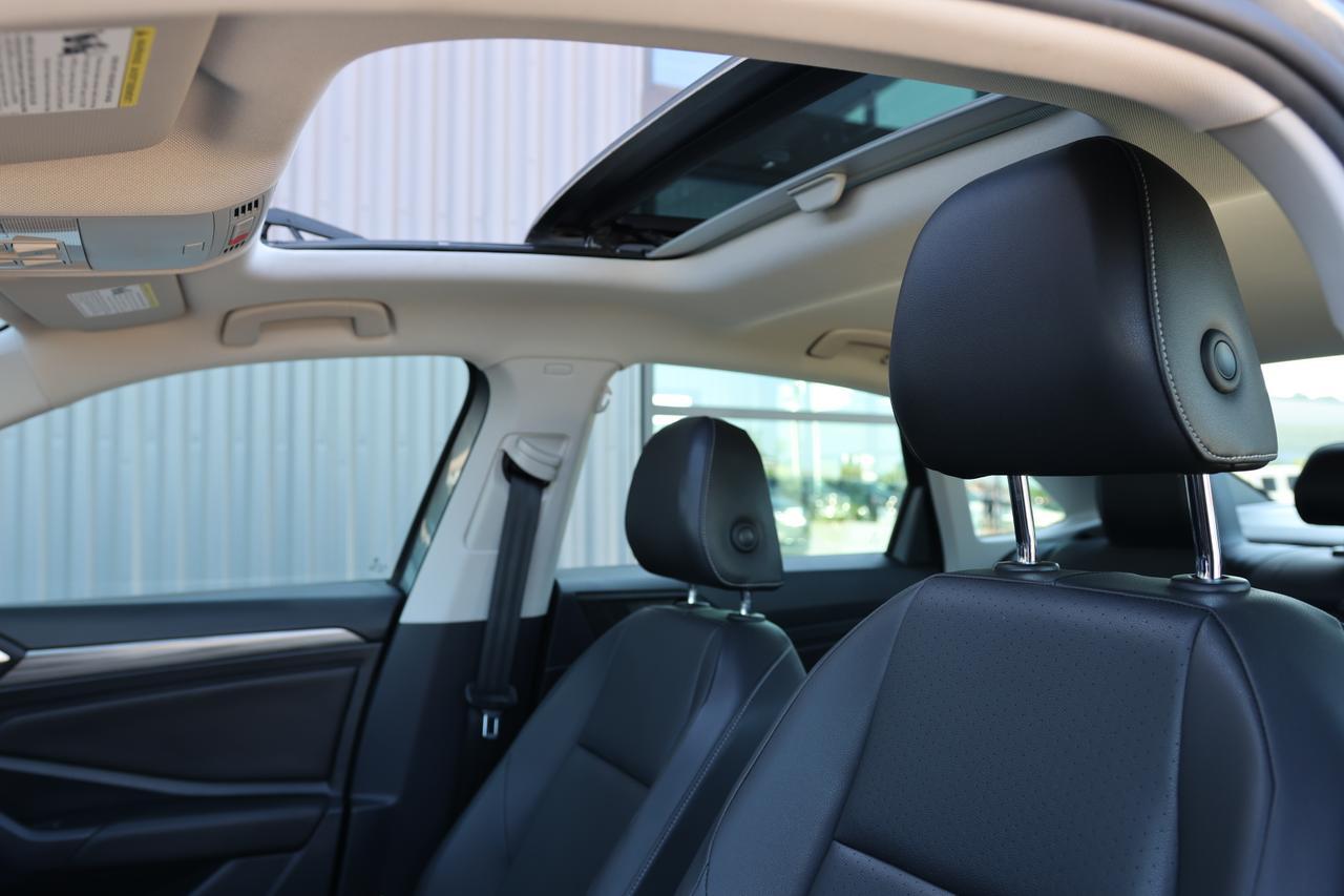 2019 VOLKSWAGEN JETTA SEL Houston TX