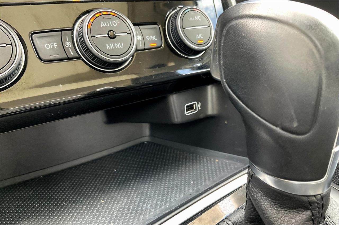 2019 VOLKSWAGEN JETTA SEL Houston TX