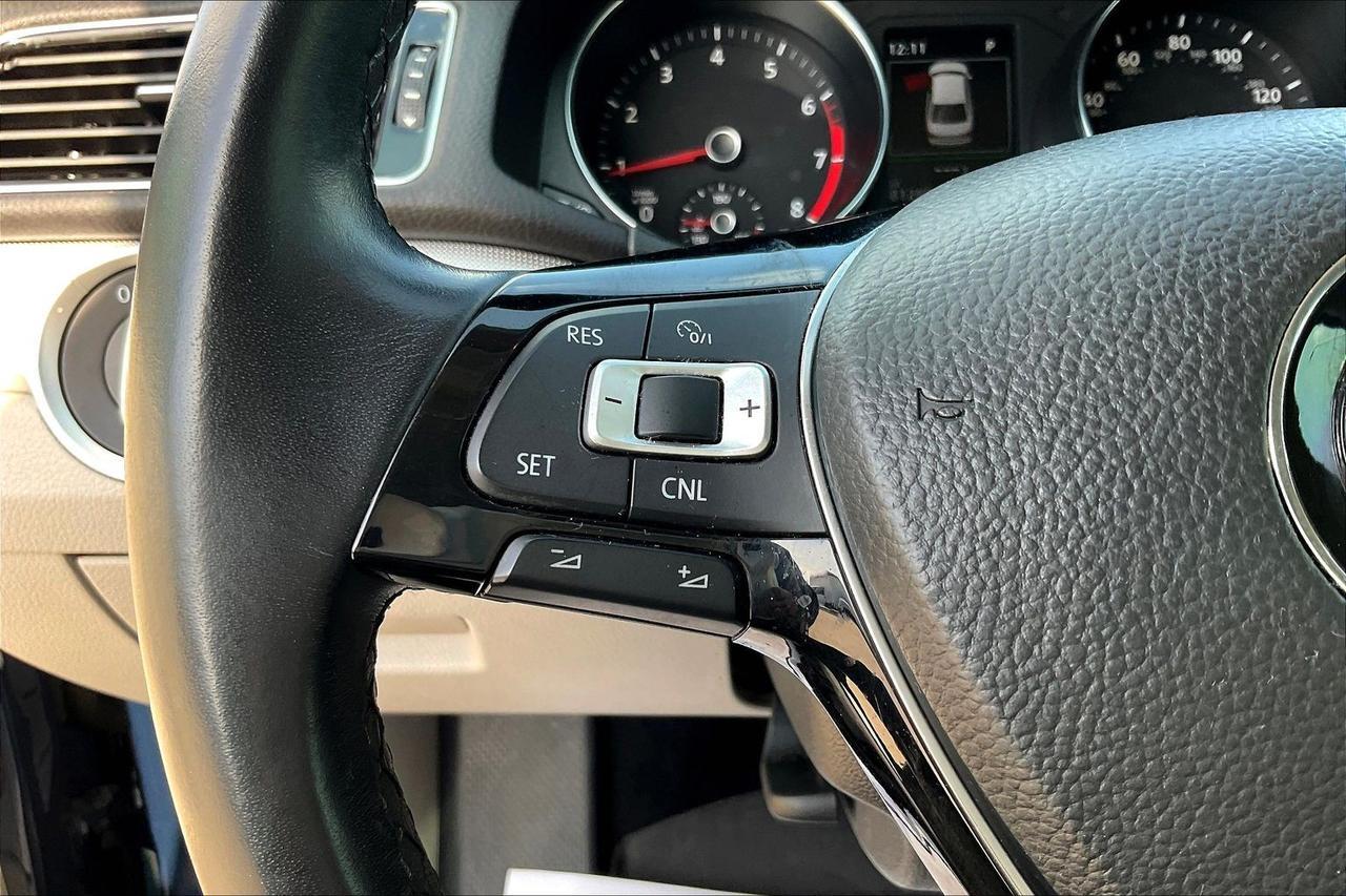 2019 VOLKSWAGEN PASSAT WOLFSBURG Houston TX