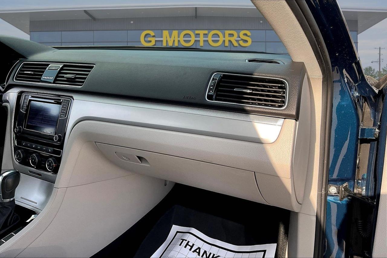 2019 VOLKSWAGEN PASSAT WOLFSBURG Houston TX