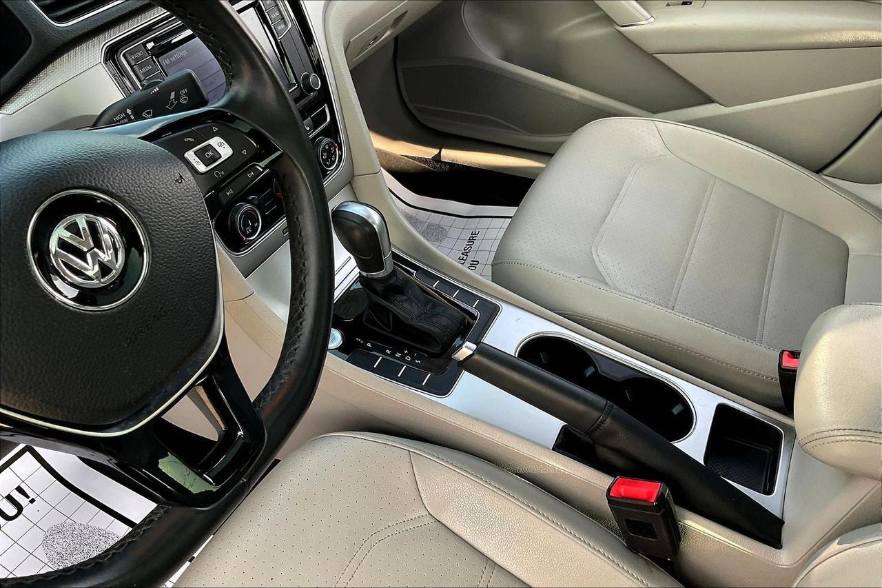 2019 VOLKSWAGEN PASSAT WOLFSBURG Houston TX