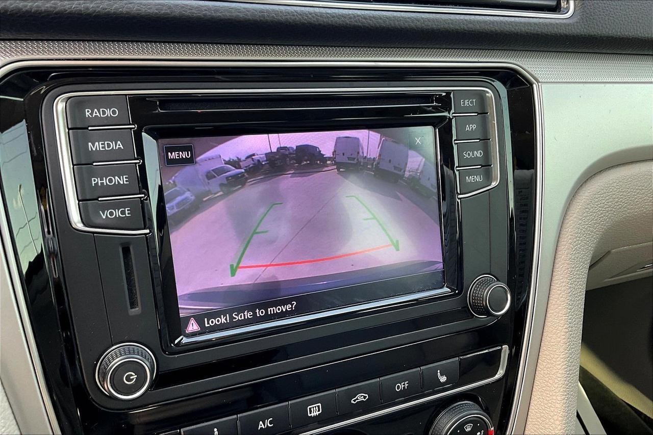 2019 VOLKSWAGEN PASSAT WOLFSBURG Houston TX