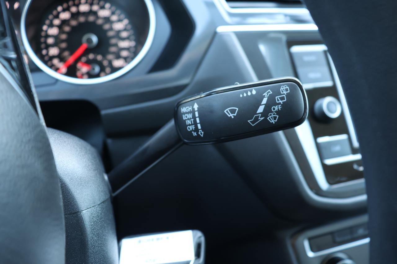 2019 VOLKSWAGEN TIGUAN S Houston TX