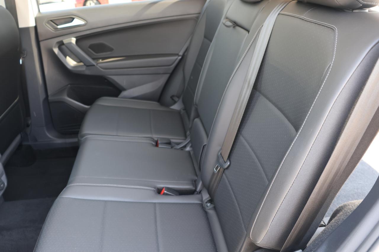 2019 VOLKSWAGEN TIGUAN SE Houston TX