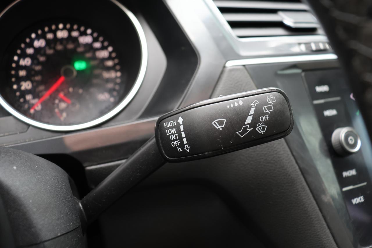 2019 VOLKSWAGEN TIGUAN SE Houston TX