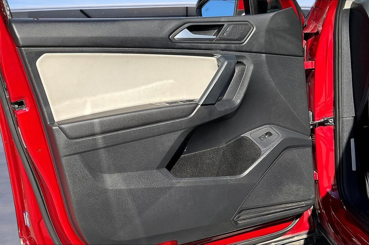 2019 VOLKSWAGEN TIGUAN SE Houston TX