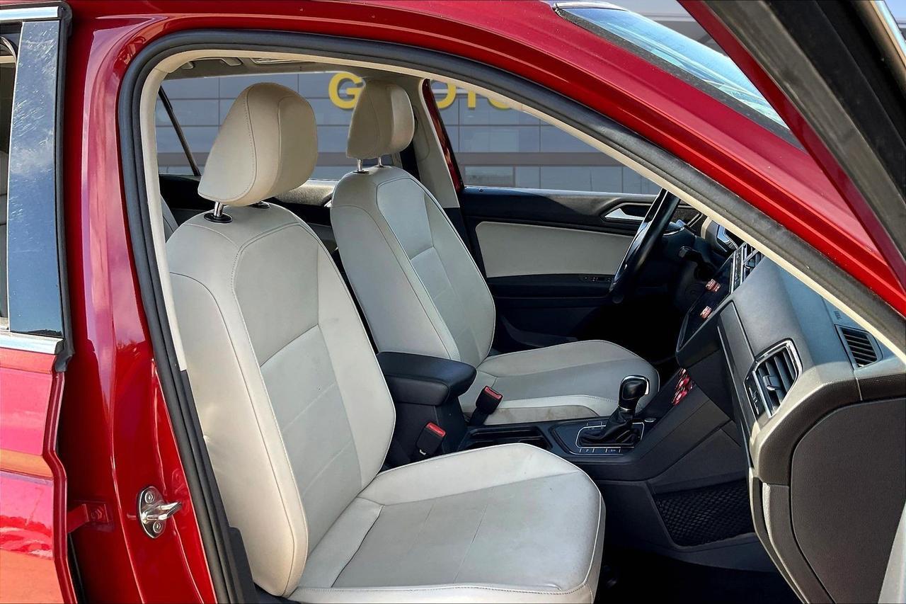 2019 VOLKSWAGEN TIGUAN SE Houston TX