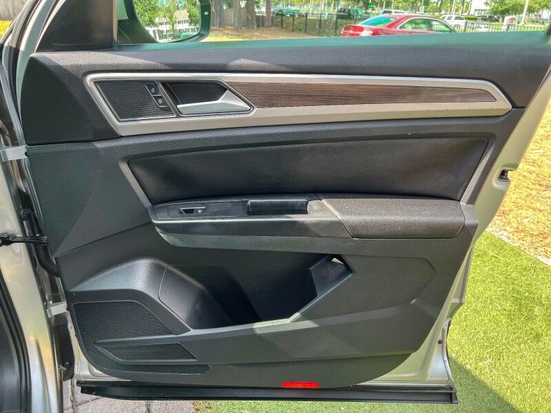 2019 Volkswagen Atlas 2.0T SE w/Technology Wilmington NC