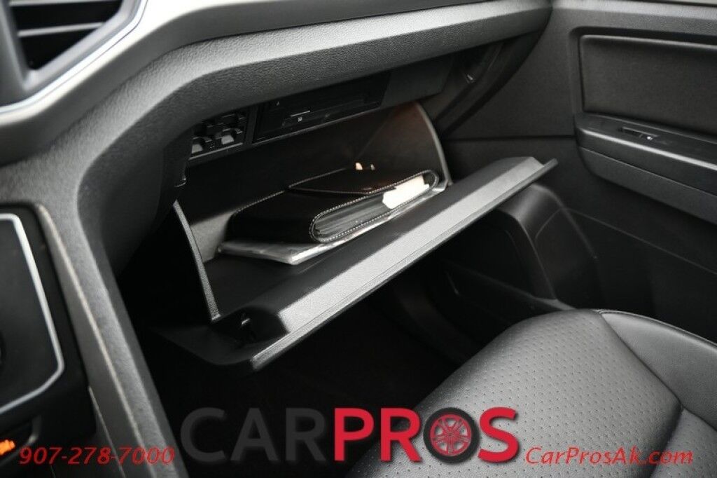 2019 Volkswagen Atlas 3.6L V6 SE w/Technology - 3.6L V6 - Automatic - All Wheel Drive - Remote Start - Keyless Entry - Front Heated Leather Seats - Blind Spot Detection - 3rd Row Seats 7 - Tow Package - 1 Owner Anchorage AK