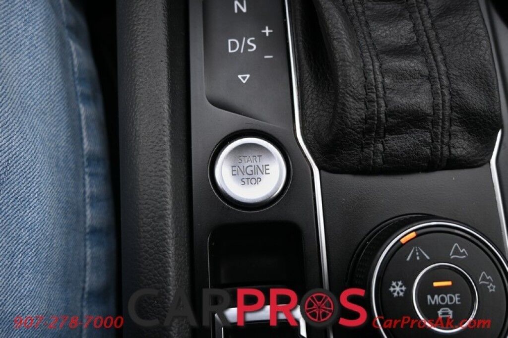 2019 Volkswagen Atlas 3.6L V6 SE w/Technology - 3.6L V6 - Automatic - All Wheel Drive - Remote Start - Keyless Entry - Front Heated Leather Seats - Blind Spot Detection - 3rd Row Seats 7 - Tow Package - 1 Owner Anchorage AK