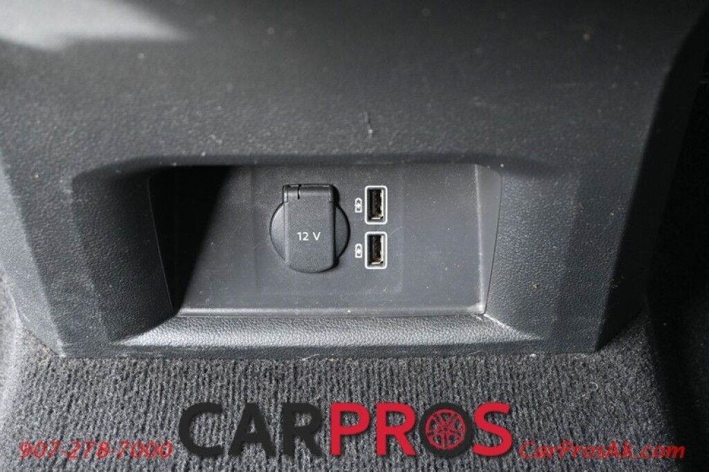 2019 Volkswagen Atlas 3.6L V6 SE w/Technology - 3.6L V6 - Automatic - All Wheel Drive - Remote Start - Keyless Entry - Front Heated Leather Seats - Blind Spot Detection - 3rd Row Seats 7 - Tow Package - 1 Owner Anchorage AK