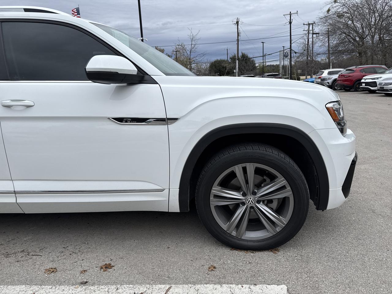 2019 Volkswagen Atlas 3.6L V6 SE w/Technology R-Line