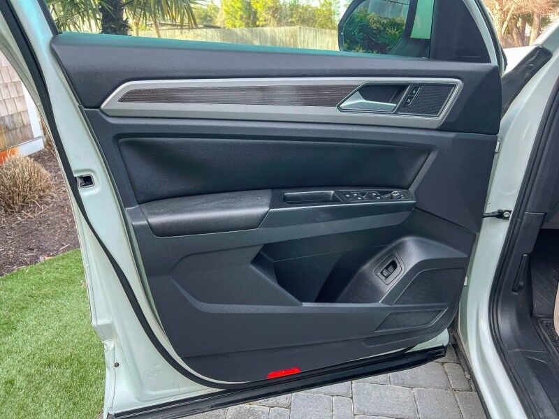 2019 Volkswagen Atlas 3.6L V6 SE w/Technology R-Line Wilmington NC