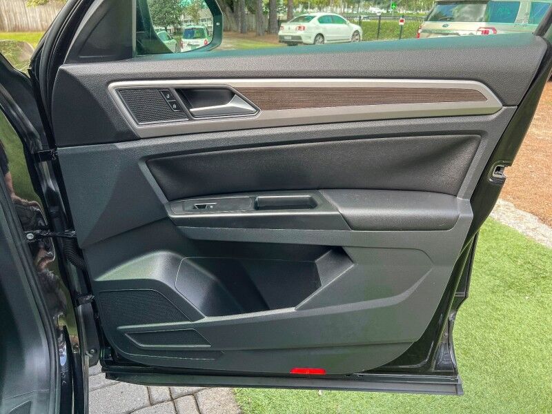 2019 Volkswagen Atlas 3.6L V6 SE w/Technology Wilmington NC