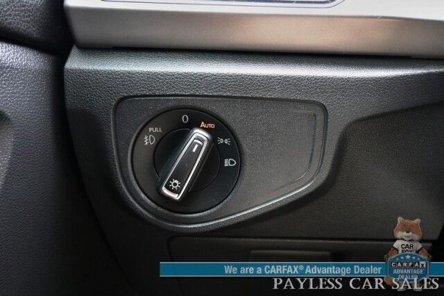 2019 Volkswagen Atlas 3.6L V6 SEL / Auto Start / Heated Leather Seats & Steering Wheel / NAV / Pano Sunroof / Adaptive Cruise / Lane Depart & Blind Spot Alert / Apple CarPlay & Android Auto / 3rd Row / Seats 7 / Tow Pkg Anchorage AK