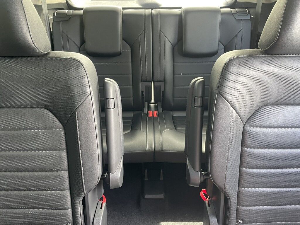 2019 Volkswagen Atlas 3.6L V6 SEL PREMIUM~CLEAN CARFAX~3RD ROW SEAT~LANE ASSIST~ADAPTI Sarasota FL