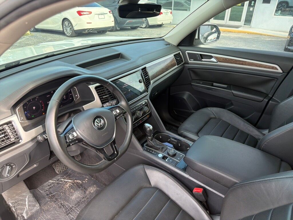 2019 Volkswagen Atlas 3.6L V6 SEL PREMIUM~CLEAN CARFAX~3RD ROW SEAT~LANE ASSIST~ADAPTIVE CRUISE CONTROL~ONLINE FINANCE AND SHIPPING AVAILABLE!!!! Sarasota FL