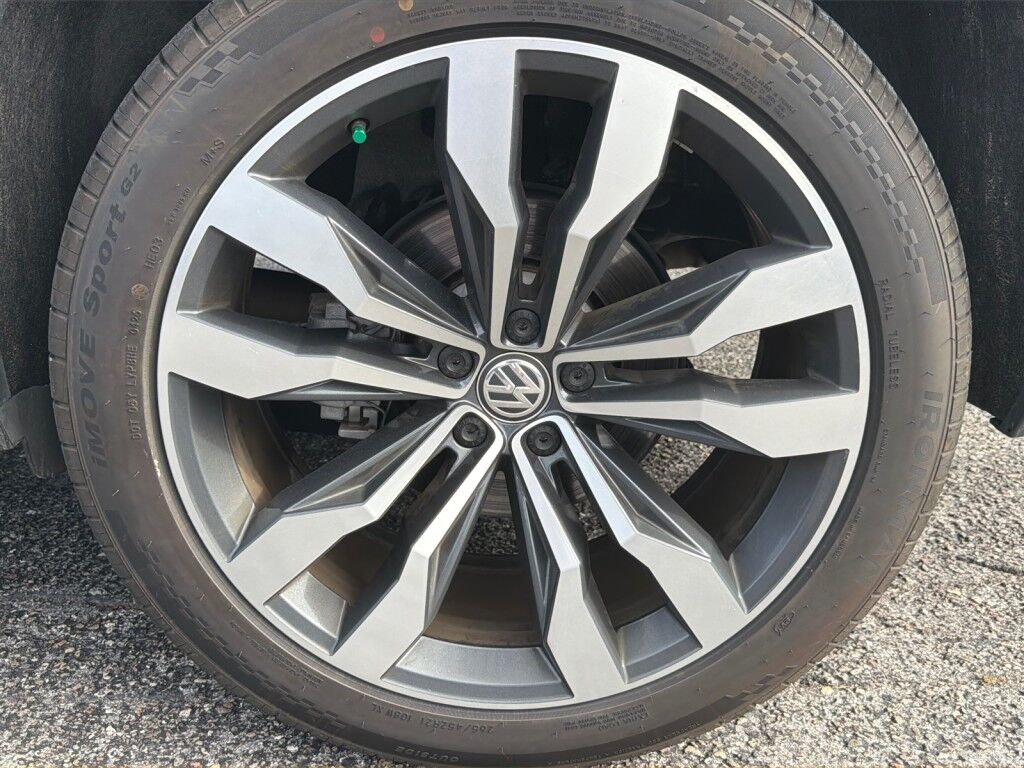 2019 Volkswagen Atlas 3.6L V6 SEL PREMIUM~CLEAN CARFAX~3RD ROW SEAT~LANE ASSIST~ADAPTIVE CRUISE CONTROL~ONLINE FINANCE AND SHIPPING AVAILABLE!!!!