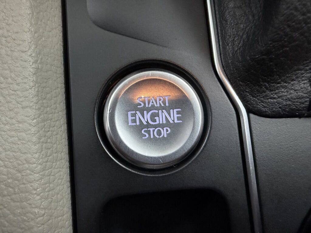 2019 Volkswagen Atlas 3.6L V6 SEL R-Line Loveland CO