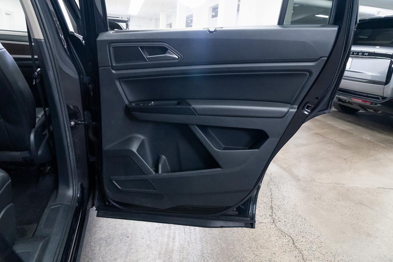 2019 Volkswagen Atlas SEL 4Motion 7 Passenger Heated Seats Panoramic Moonroo Portland OR