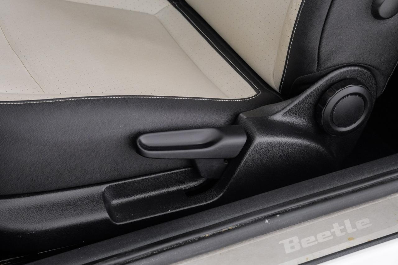 2019 Volkswagen Beetle Convertible 2.0T SE AUTOMATIC BLIND SPOT ASSIST LEATHER HEATED SEATS REAR CA Carrollton TX