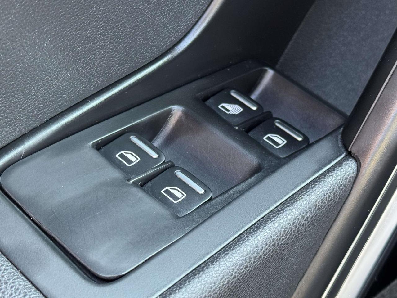 2019 Volkswagen Beetle Convertible 2.0T SE Fredericksburg VA