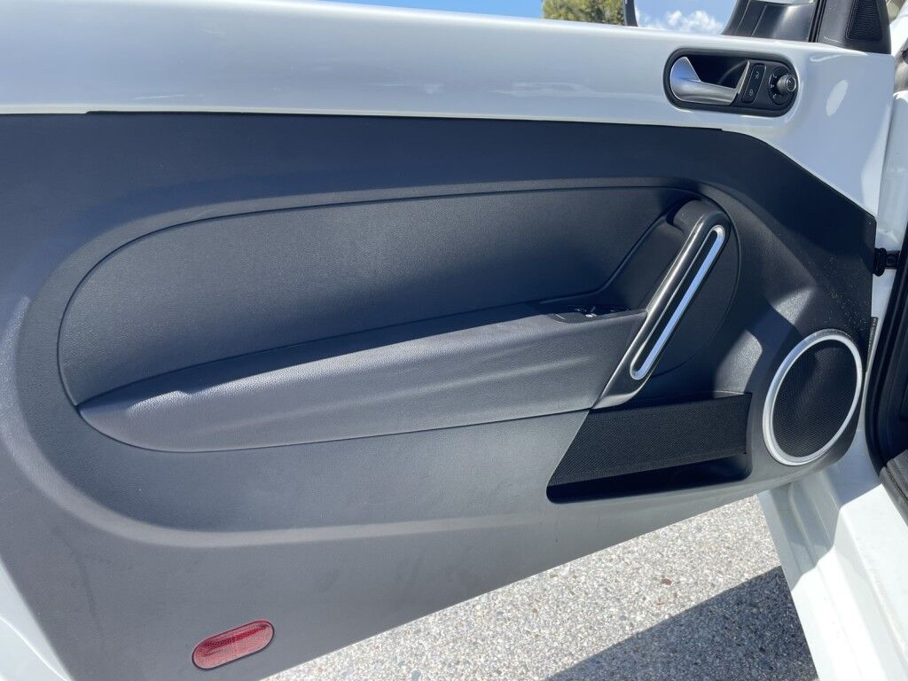 2019 Volkswagen Beetle Convertible S Sarasota FL