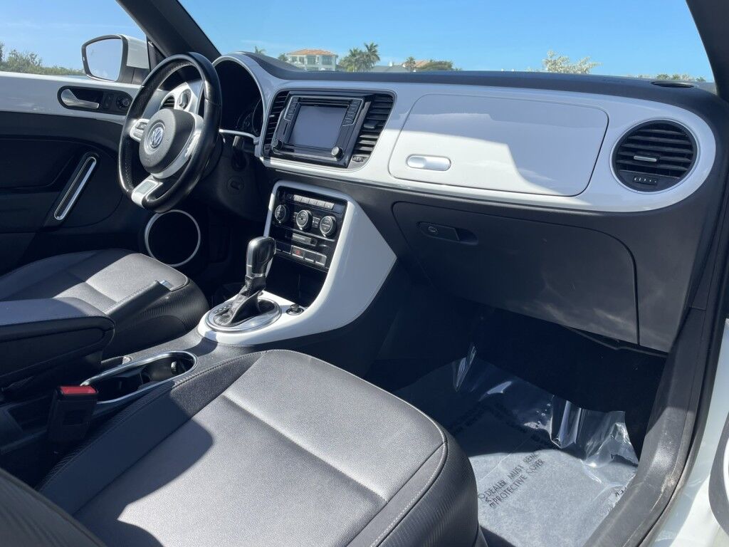 2019 Volkswagen Beetle Convertible S Sarasota FL