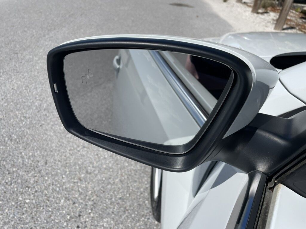 2019 Volkswagen Beetle Convertible S~CLEAN CAR-FAX~EXCELLENT CONDITION~BLUETOOTH~CONVERTIBLE SOFT TOP~CRUISE CONTROL~HEATED SIDE MIRRORS~PARKING SENSORS~STABILITY CONTROL Sarasota FL