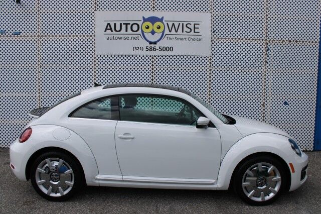 2019 Volkswagen Beetle SE