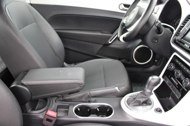 2019 Volkswagen Beetle SE Melbourne FL