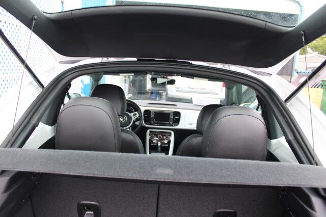 2019 Volkswagen Beetle SE Melbourne FL