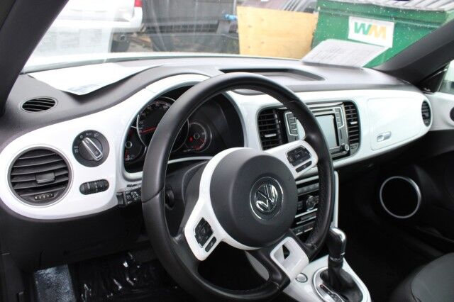 2019 Volkswagen Beetle SE Melbourne FL