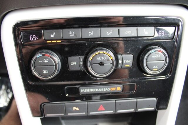 2019 Volkswagen Beetle SE Melbourne FL