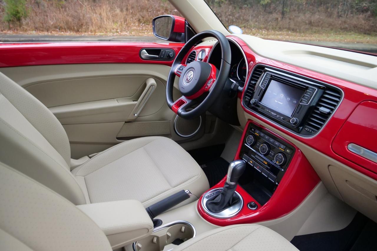 2019 Volkswagen Beetle SE / Premium Package / Heated Seats / Sunroof! Lincolnton NC