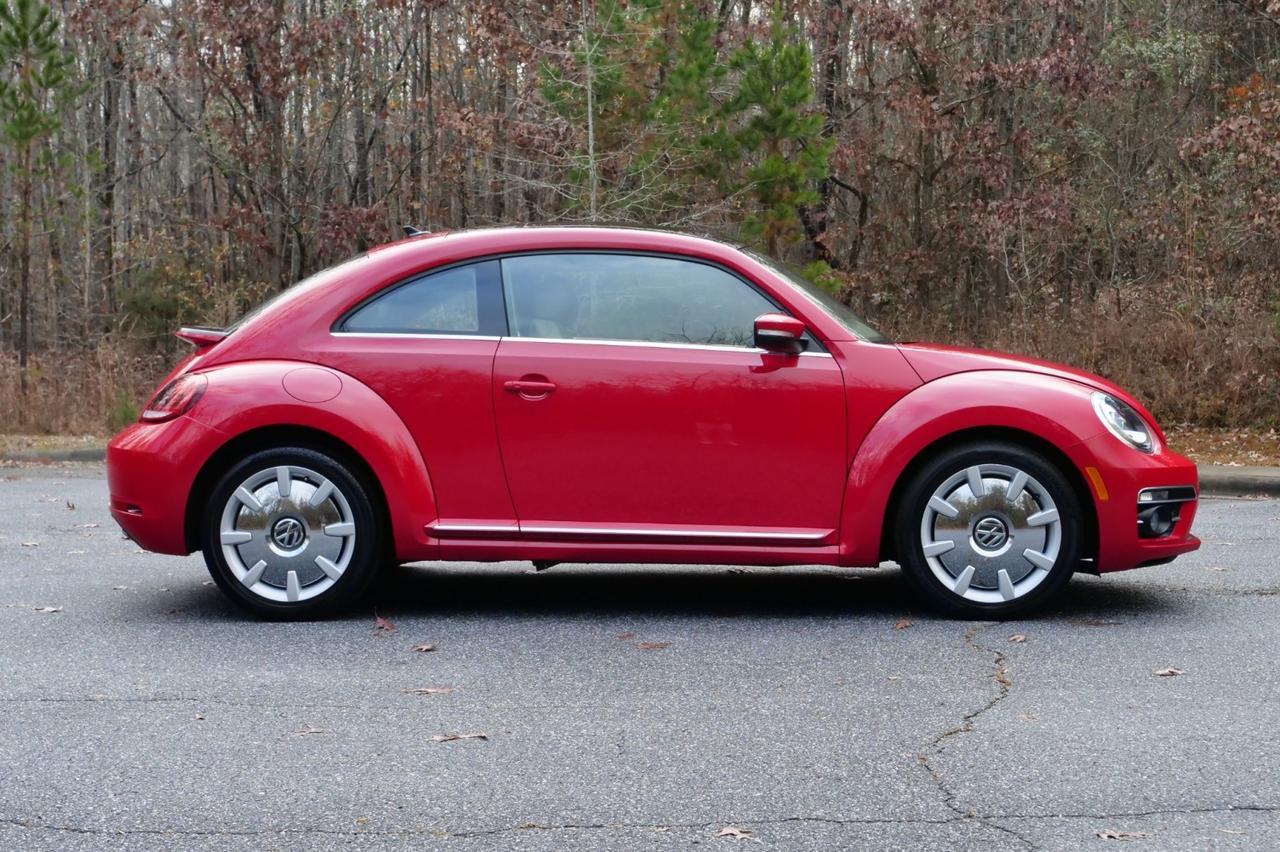 2019 Volkswagen Beetle SE / Premium Package / Heated Seats / Sunroof! Lincolnton NC