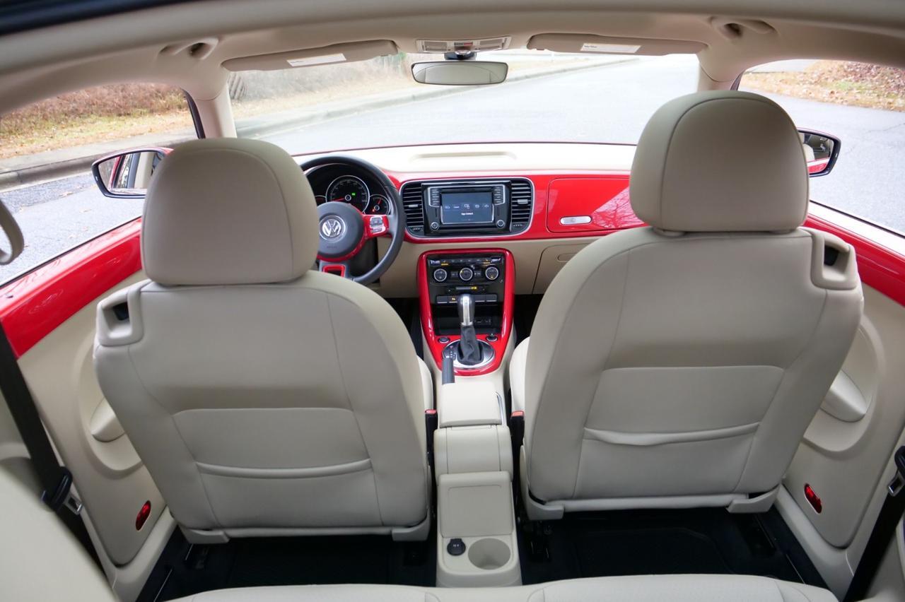 2019 Volkswagen Beetle SE / Premium Package / Heated Seats / Sunroof! Lincolnton NC