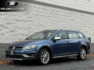 2019_Volkswagen_Golf Alltrack_S_ Willow Grove PA