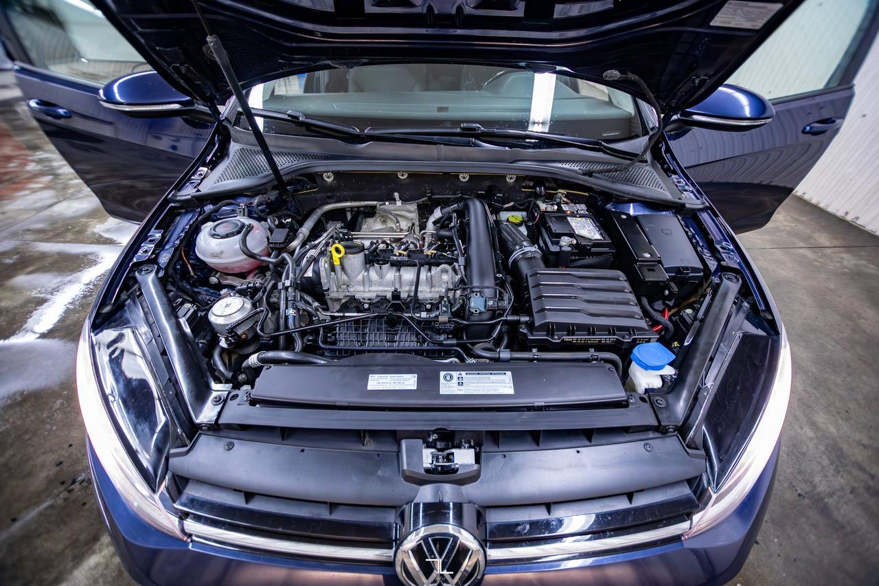 2019 Volkswagen Golf Comfortline BCam Red Deer AB