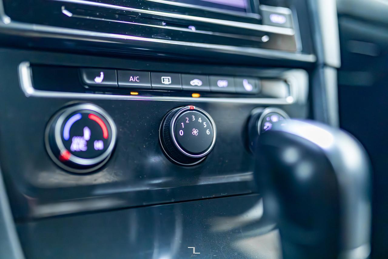 2019 Volkswagen Golf Comfortline BCam Red Deer AB