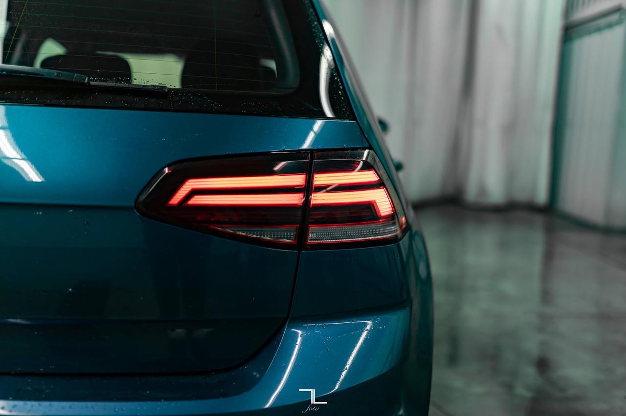 2019 Volkswagen Golf Comfortline Hatchback BCam HSeat Red Deer AB