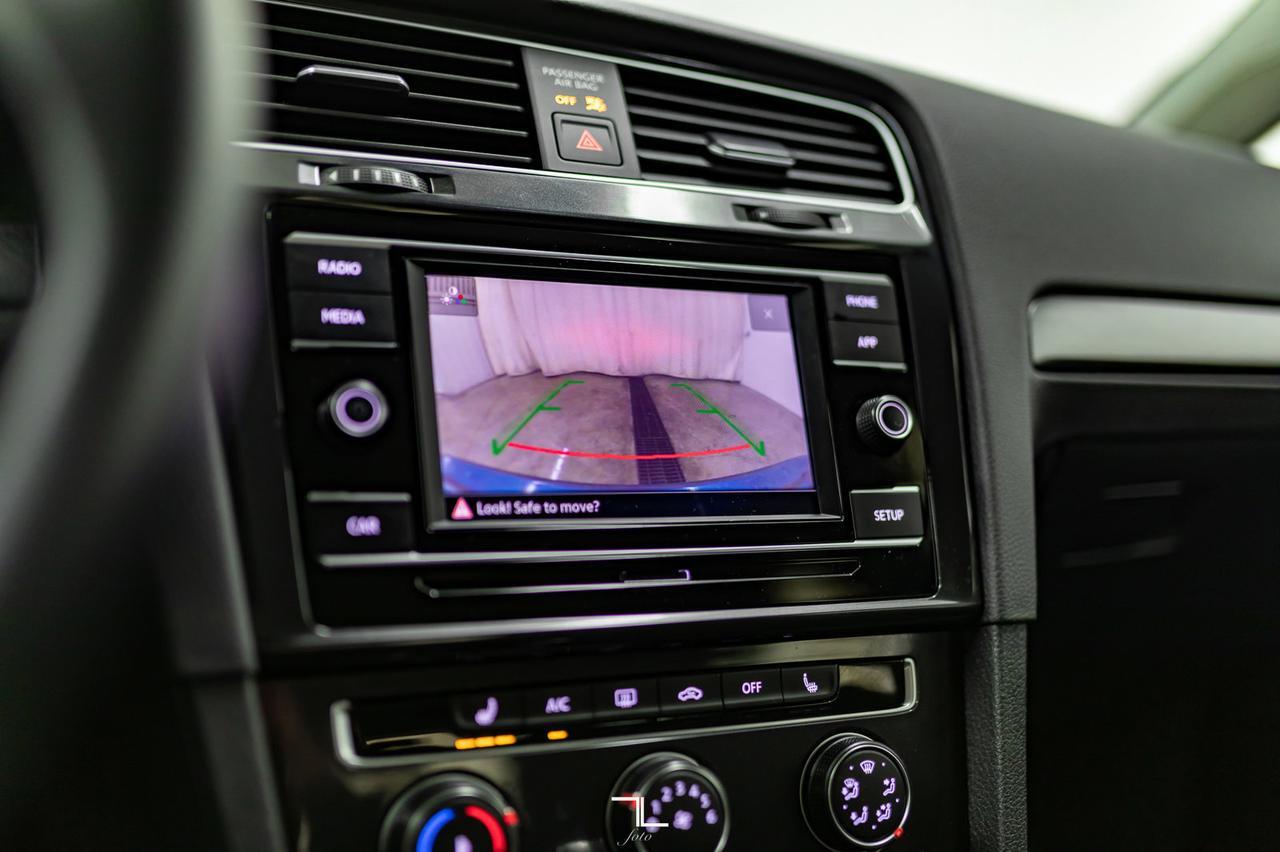 2019 Volkswagen Golf Comfortline Hatchback BCam HSeat Red Deer AB