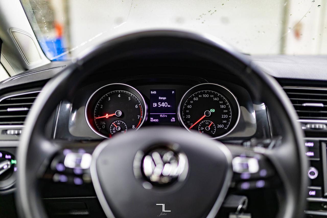 2019 Volkswagen Golf Comfortline Hatchback BCam HSeat Red Deer AB